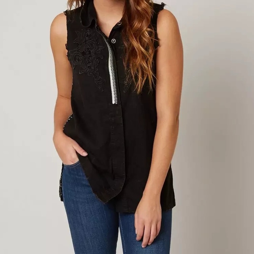 Gimmicks by BKE Embroidered Open Back Tank Top Tunic